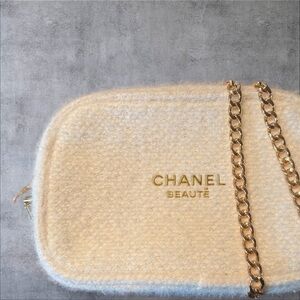 CHANEL Cream Cosmetic Bag with Gold Chain